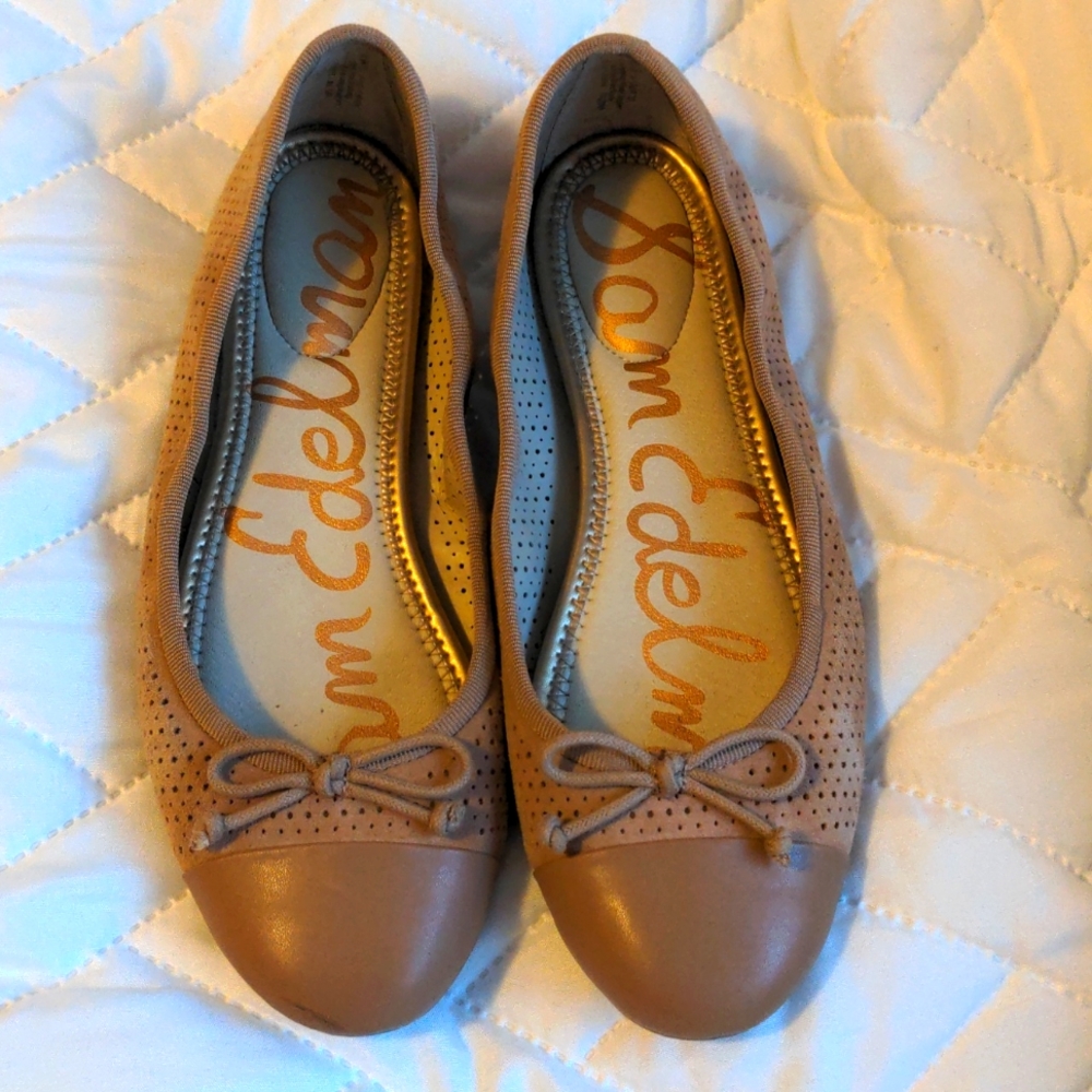 Sam Edelman beige flats